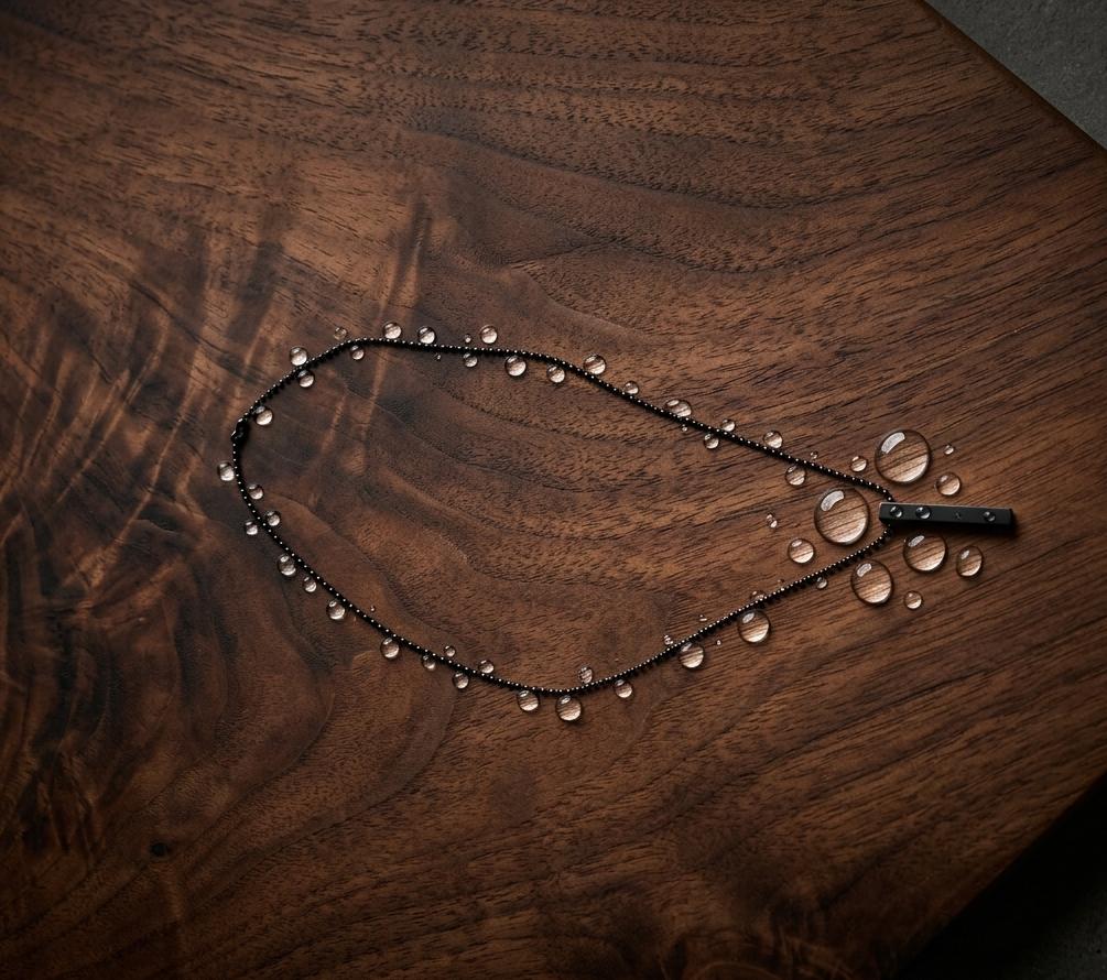 Minimal Bar Pendant Chain Necklace
